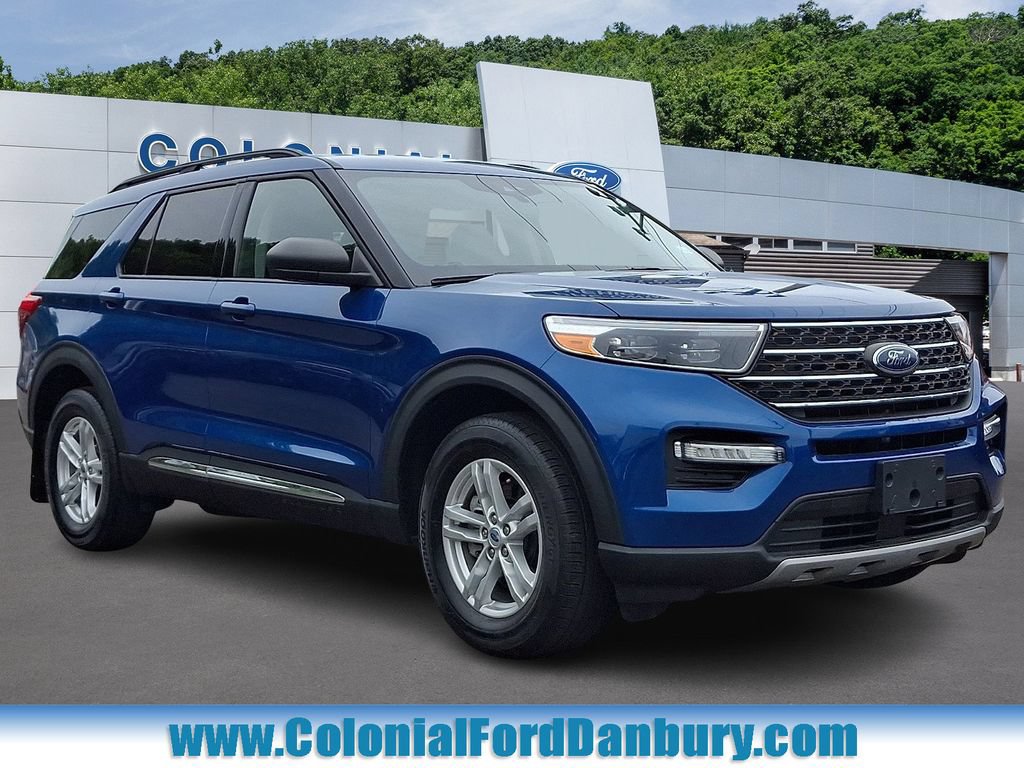 Certified 2022 Ford Explorer XLT w/ Equipment Group 202A AWD/4WD image 1