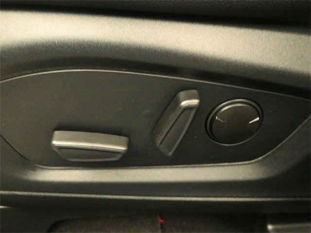 Certified 2022 Ford Explorer Limited w/ Limited Technology Package image 12