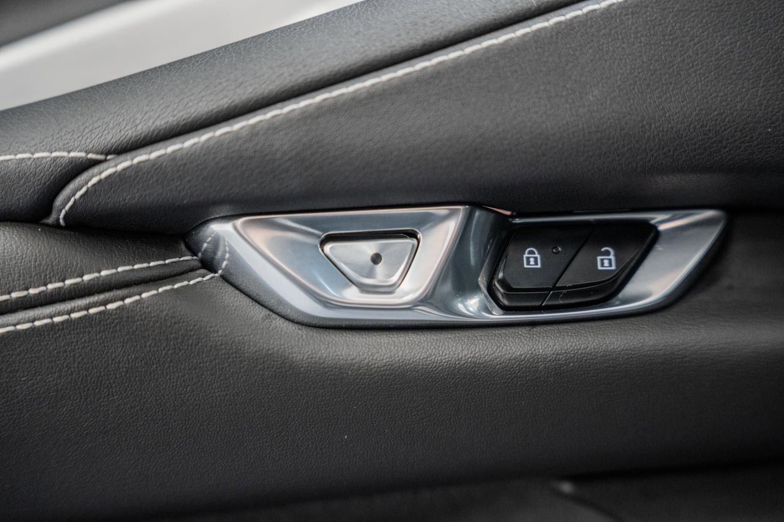 Used 2022 Chevrolet Corvette Stingray Coupe w/ 1LT image 45