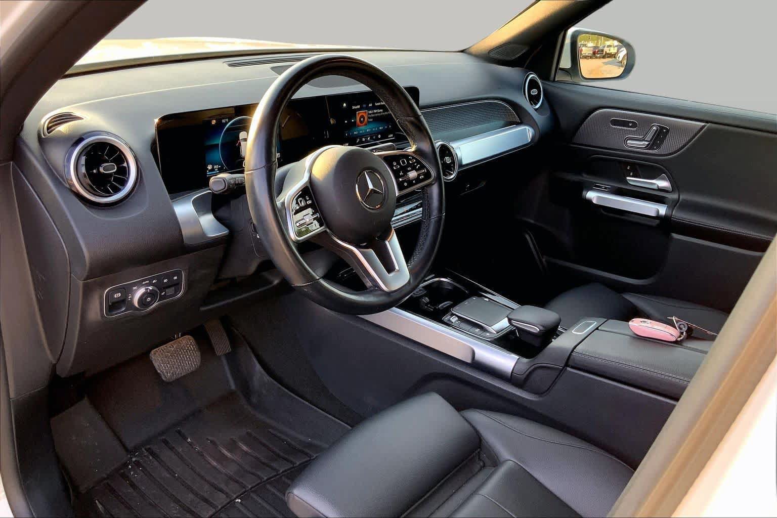 Used 2023 Mercedes-Benz GLB 250 4MATIC image 17