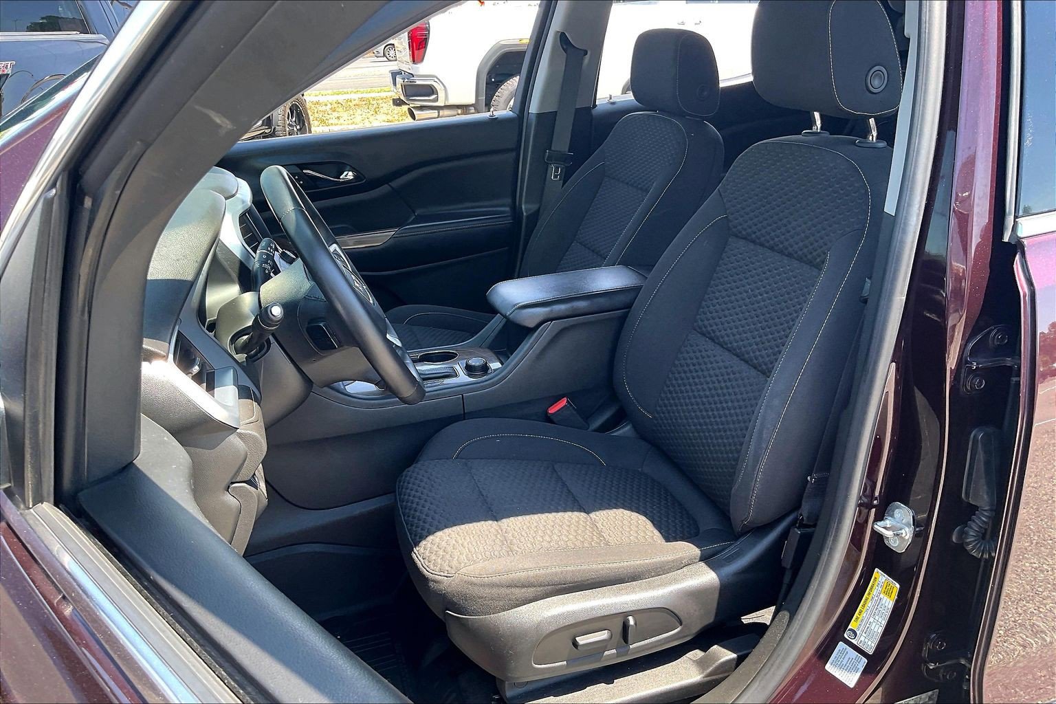 Used 2017 GMC Acadia SLE w/ LPO, Floor Liner Package FWD image 23