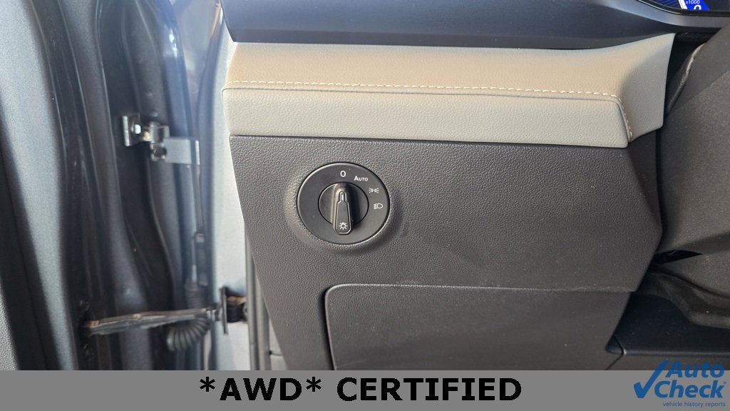 Used 2024 Volkswagen Taos SE image 27