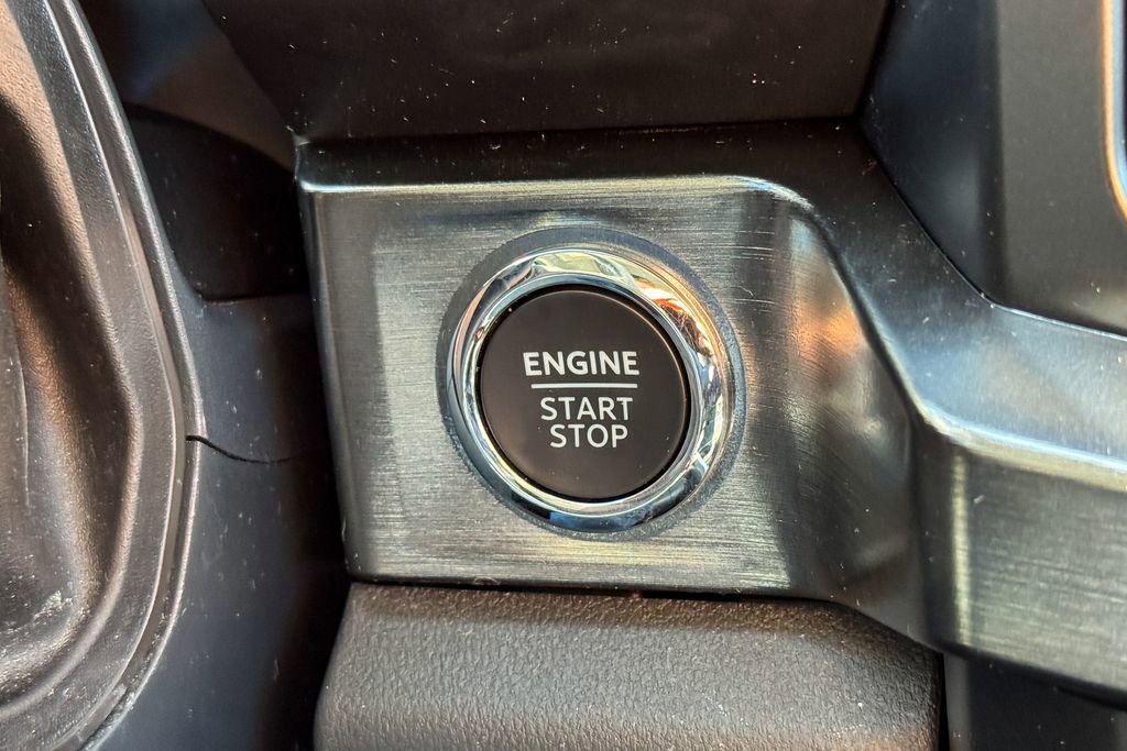 Certified 2024 Ford F250 Lariat w/ Black Appearance Package image 39