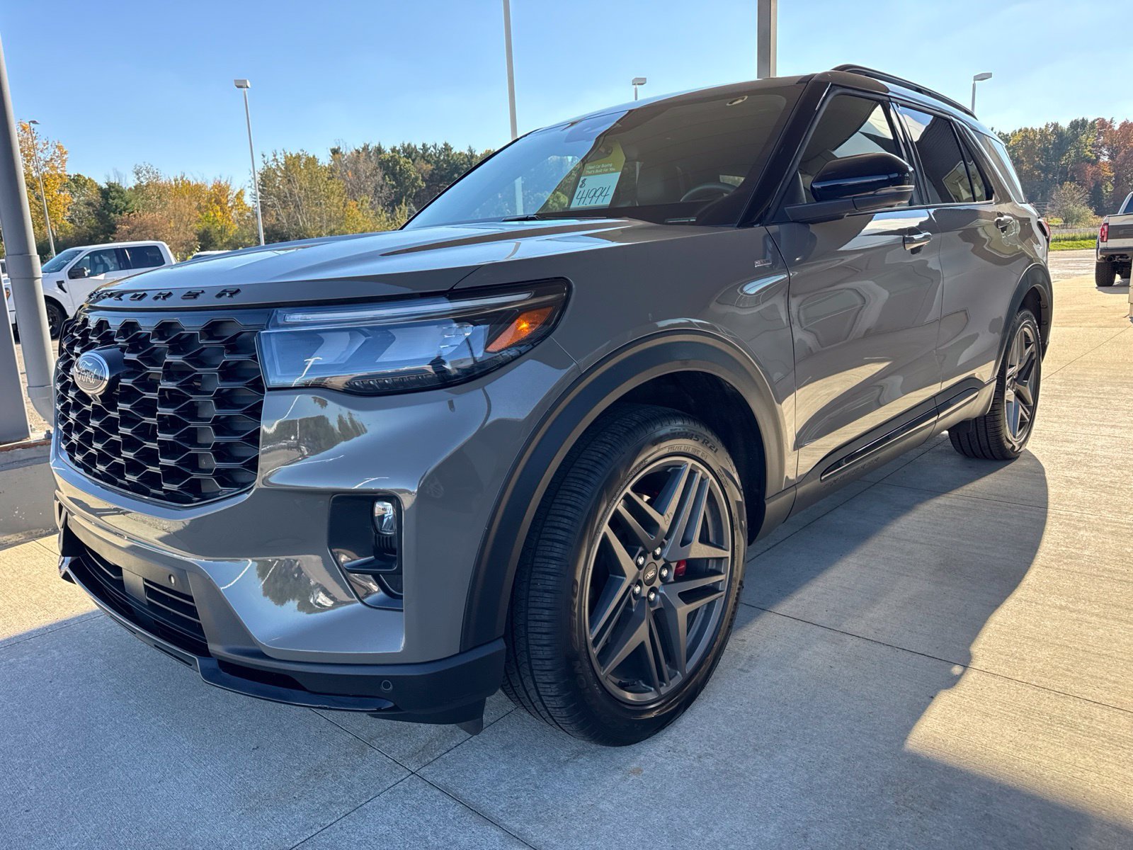 Certified 2026 Ford Explorer ST-Line w/ ST-Line Street Pack AWD/4WD image 3