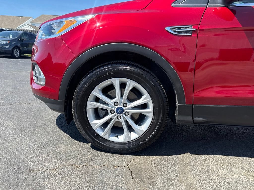 Certified 2019 Ford Escape SE FWD image 49