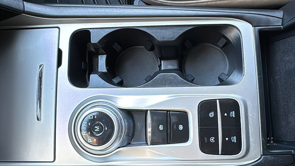 Certified 2020 Ford Explorer XLT RWD image 15