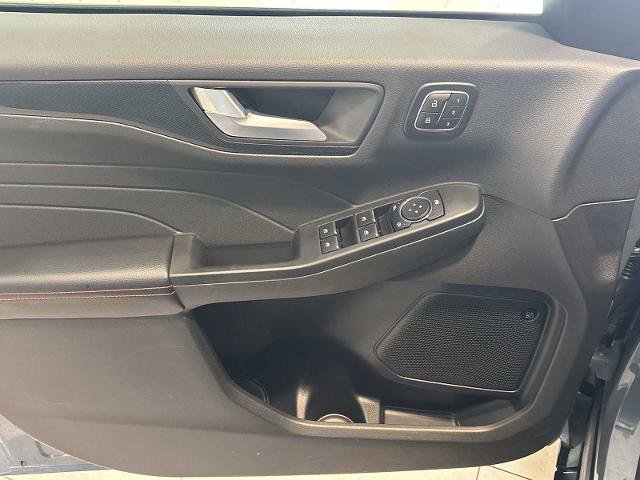 Certified 2025 Ford Escape ST-Line Elite w/ Premium Technology Package AWD/4WD image 22