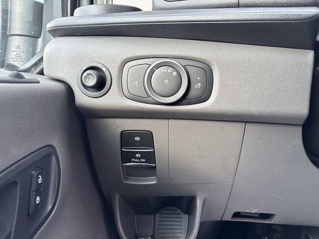 Certified 2021 Ford Transit 250 Medium Roof AWD image 28