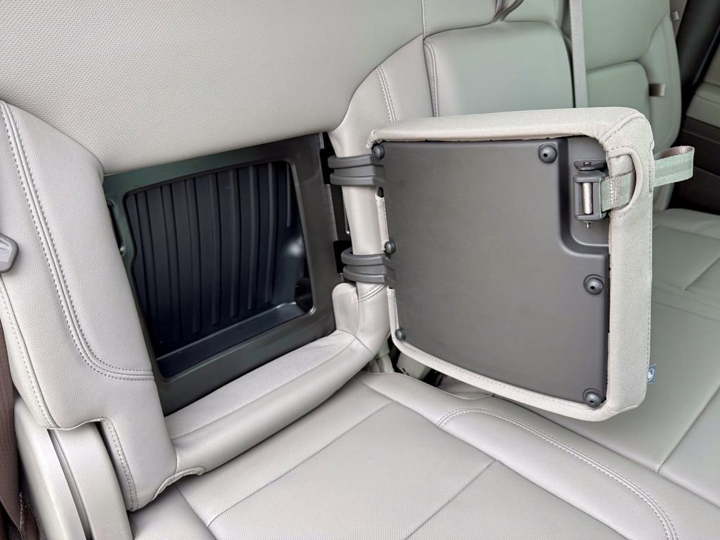 Used 2024 Chevrolet Silverado 1500 LTZ w/ LTZ Convenience Package II image 18