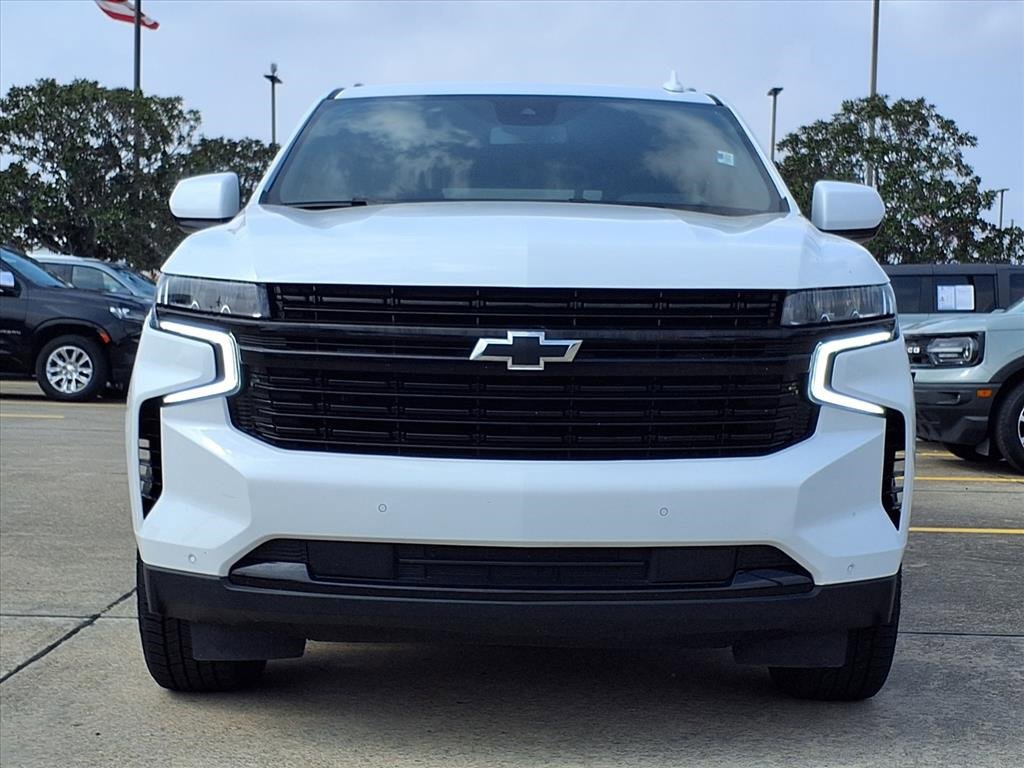 Used 2024 Chevrolet Suburban RST image 3