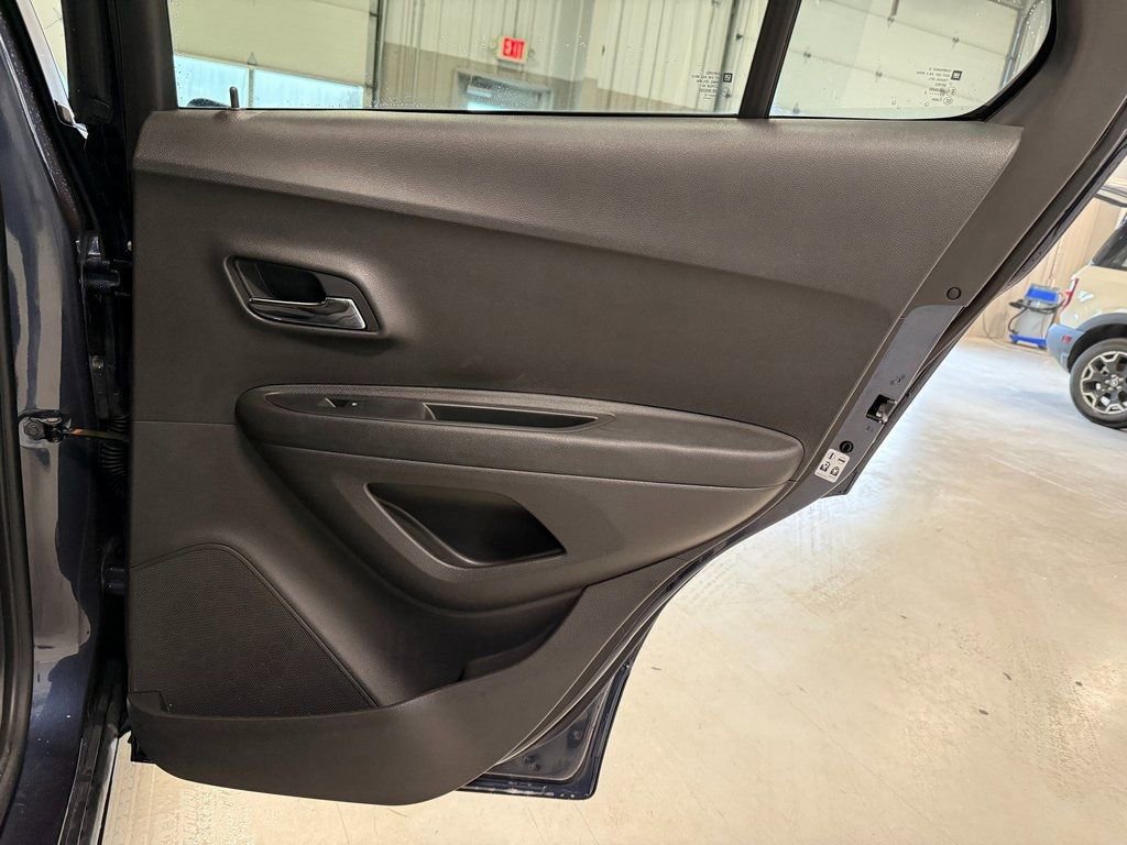 Used 2018 Chevrolet Trax LT image 10