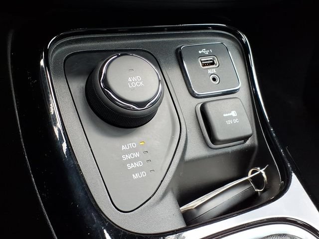 Used 2021 Jeep Compass Limited w/ Sun and Sound Group AWD/4WD image 31