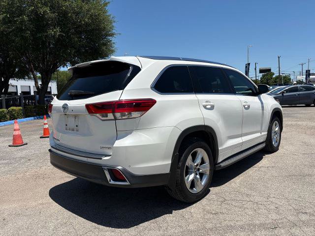 Used 2019 Toyota Highlander Limited FWD image 3