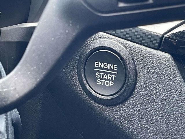 Certified 2025 Ford Escape ST-Line w/ Cold Weather Package image 21