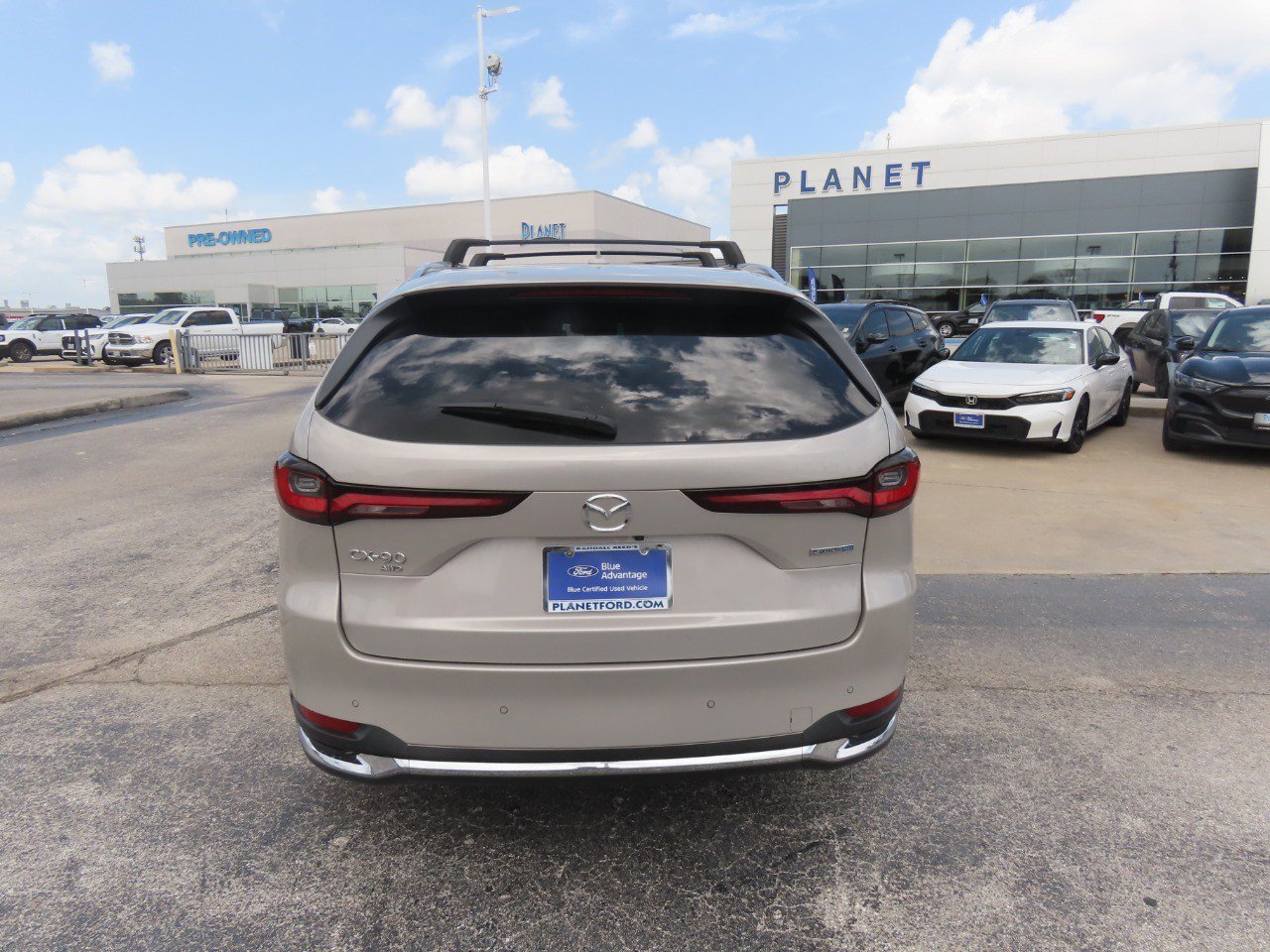 Used 2024 MAZDA CX-90 Plug-In Hybrid w/ Premium Pkg AWD/4WD image 13