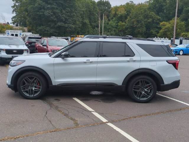 Certified 2026 Ford Explorer ST w/ Sun And Sound Package AWD/4WD image 6