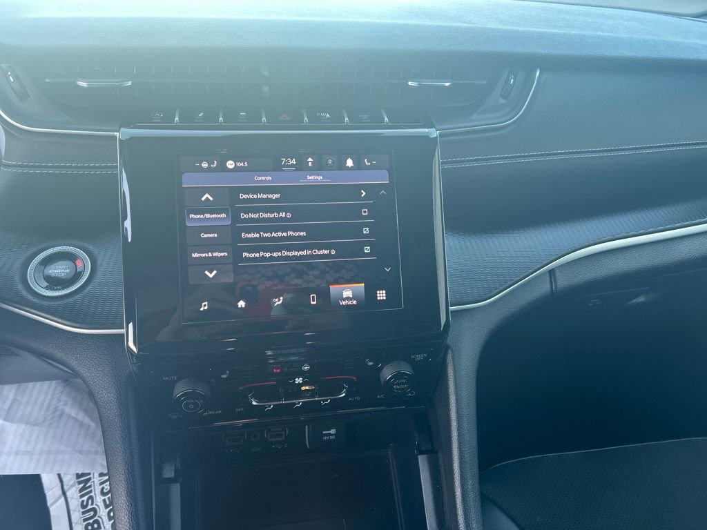 Used 2024 Jeep Grand Cherokee Altitude image 10