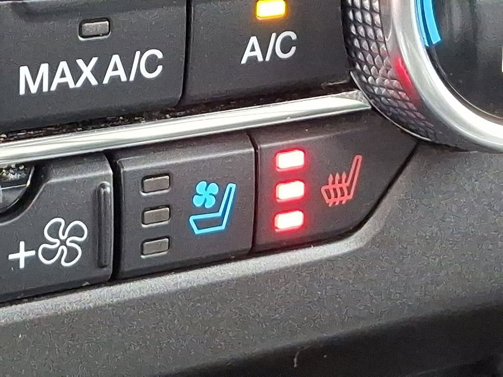 Certified 2021 Ford Expedition XLT image 28