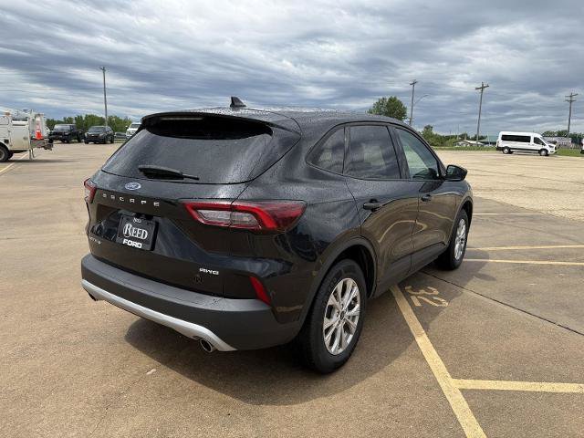 Certified 2025 Ford Escape Active AWD/4WD image 9
