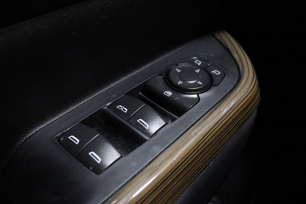 Used 2023 GMC Acadia SLE w/ Driver Convenience Package image 27