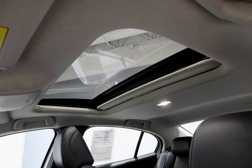 Used 2022 MAZDA MAZDA3 s image 25