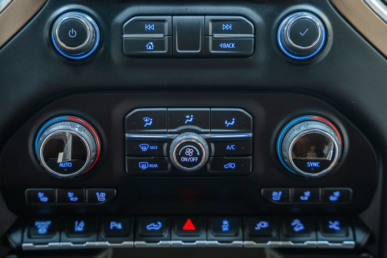 Used 2022 Chevrolet Silverado 3500 High Country w/ Z71 Off-Road Package AWD/4WD image 32
