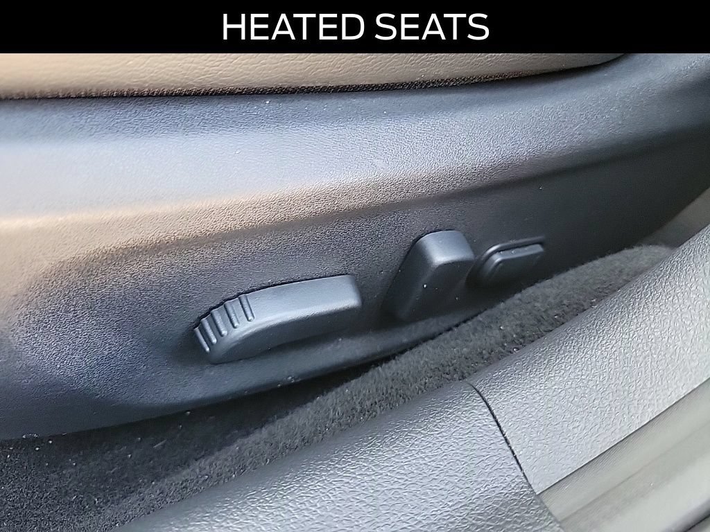 Used 2021 Nissan Sentra SR w/ SR Premium Package FWD image 17