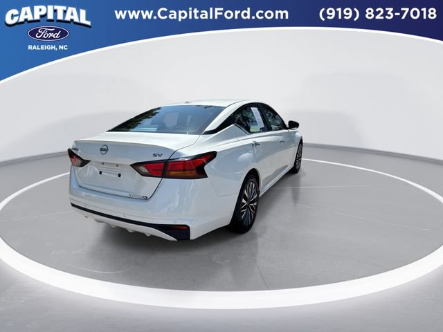 Used 2024 Nissan Altima 2.5 SV FWD image 8