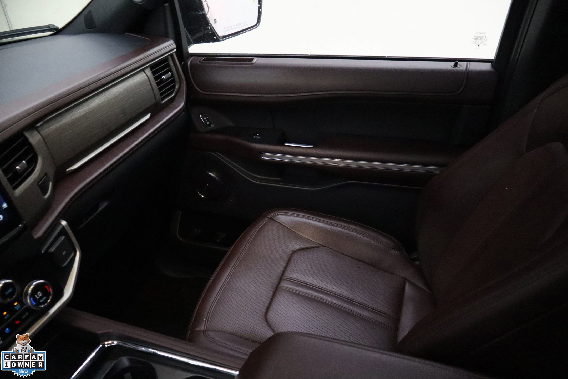 Certified 2024 Ford Expedition Limited image 26