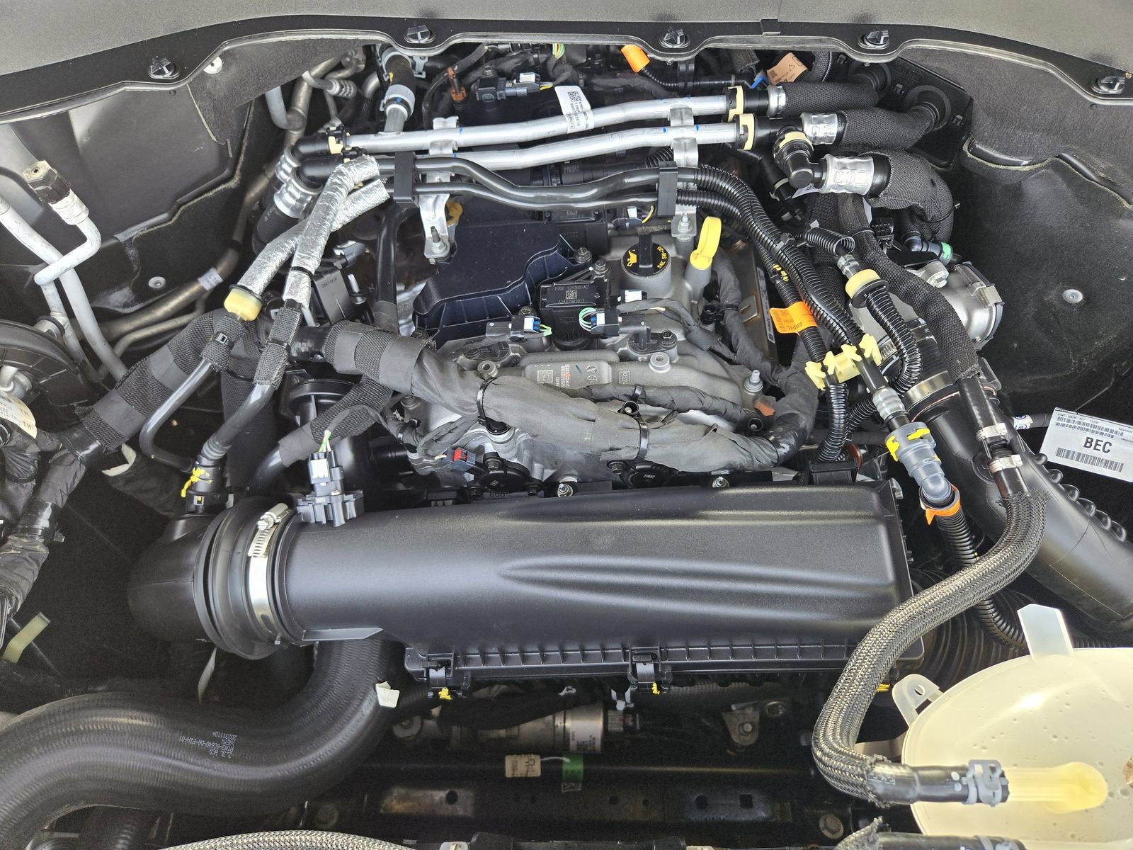 Certified 2025 Ford Explorer Active w/ Active Comfort Package image 32