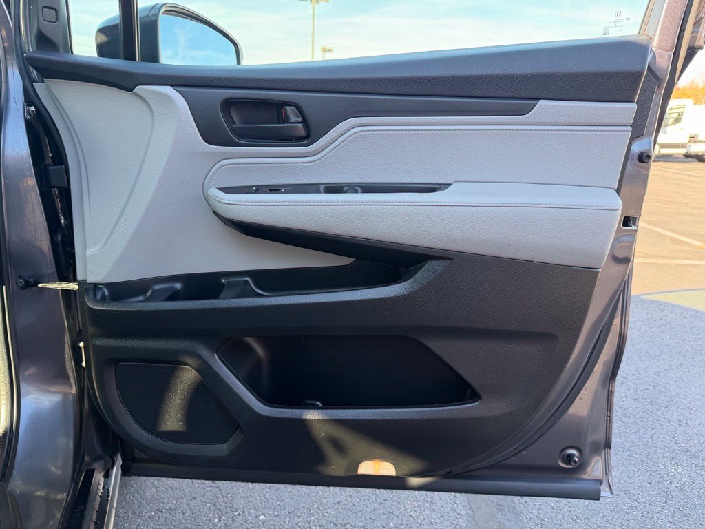 Used 2022 Honda Odyssey EX image 27