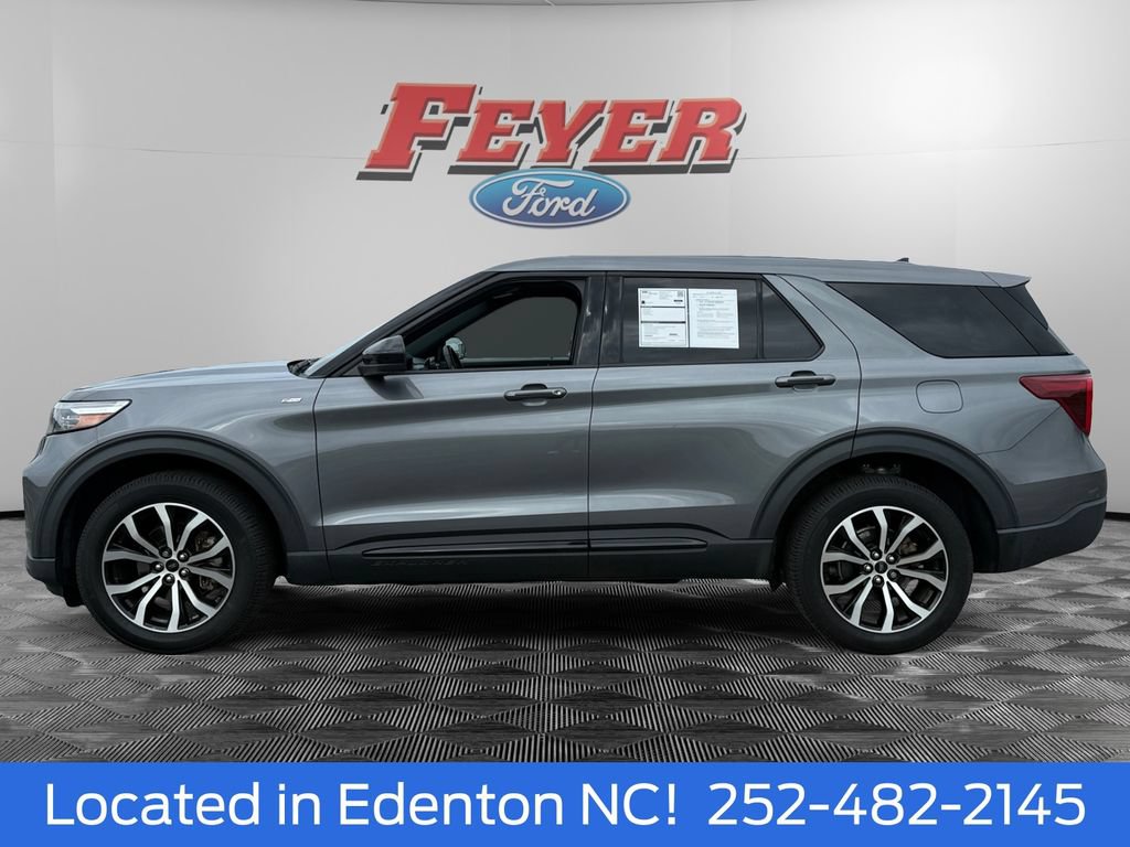 Certified 2022 Ford Explorer ST-Line AWD/4WD image 3