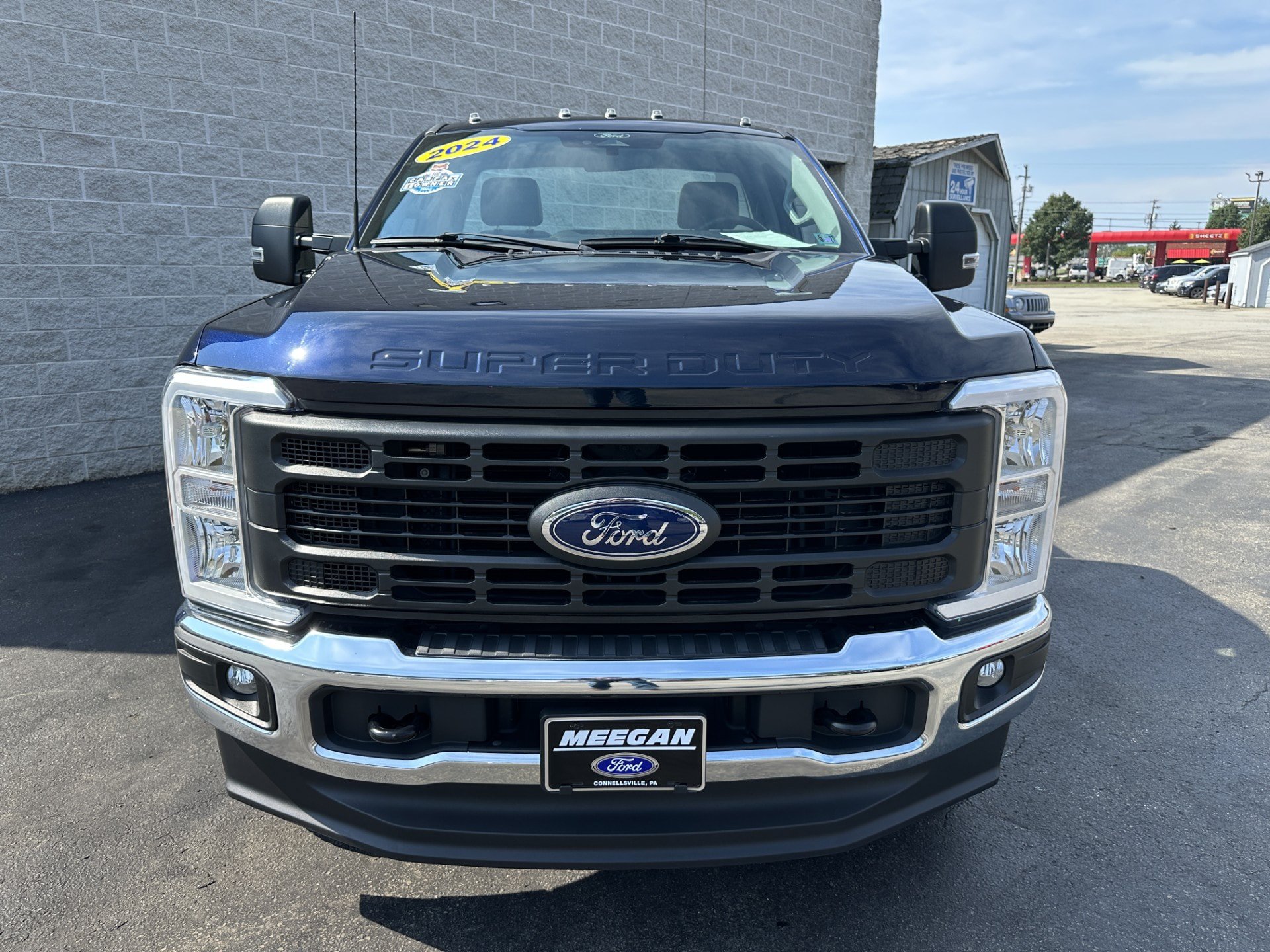 Certified 2024 Ford F350 XL w/ Snow Plow/Camper Package AWD/4WD image 3