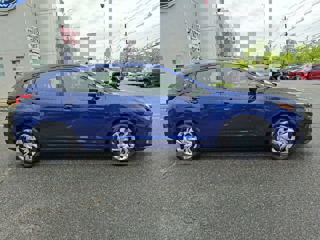 Used 2025 Subaru Impreza 2.0i AWD/4WD image 5