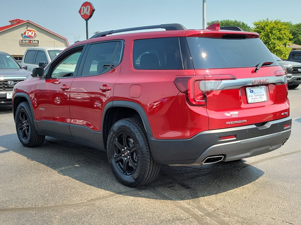 Used 2022 GMC Acadia AT4 w/ Technology Package AWD/4WD image 6