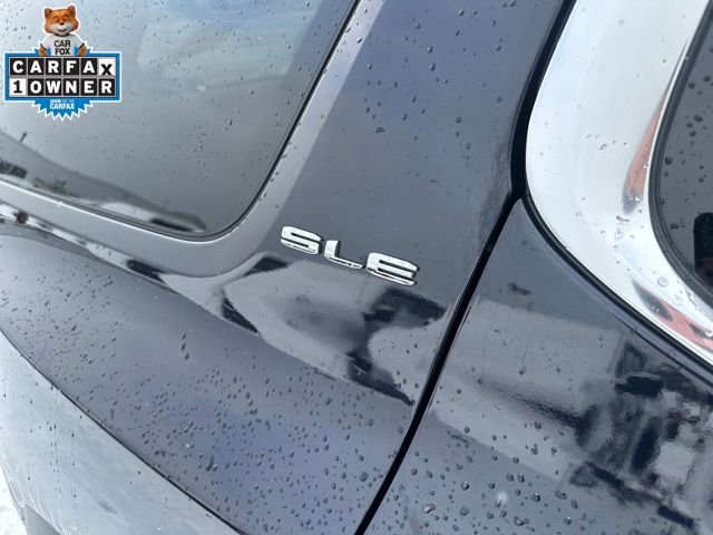 Used 2022 GMC Acadia SLE w/ Driver Convenience Package image 15