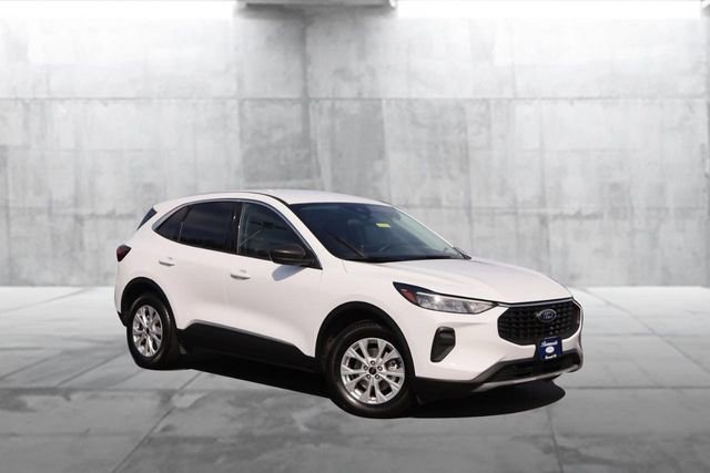 Certified 2024 Ford Escape Active FWD image 2