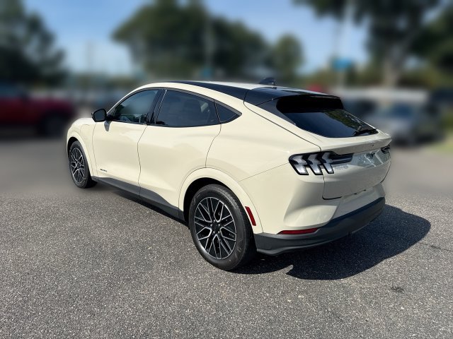 Certified 2025 Ford Mustang Mach-E Premium AWD/4WD image 6