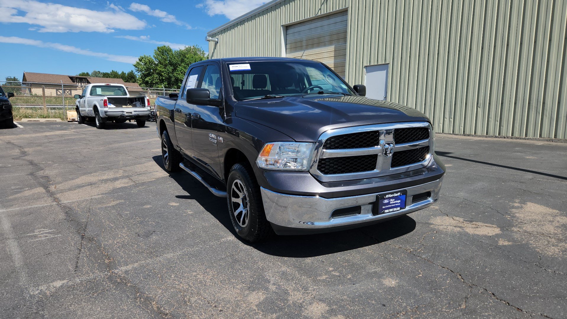 Used 2019 RAM 1500 Classic SLT AWD/4WD image 14