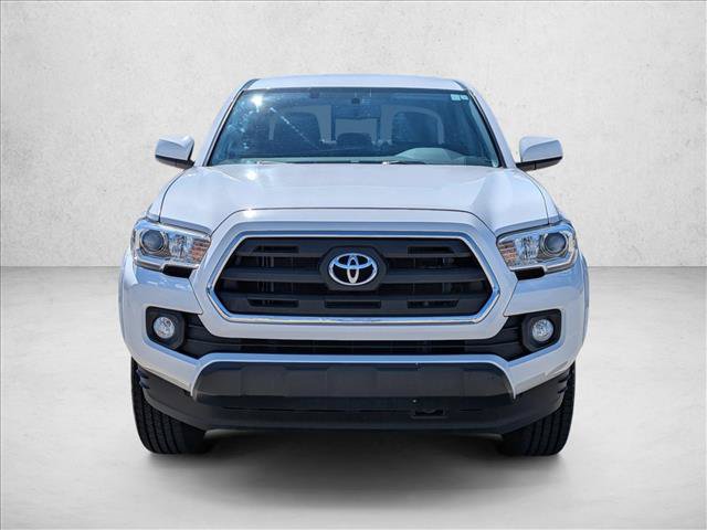 Used 2017 Toyota Tacoma SR5 w/ Tow Package RWD image 2