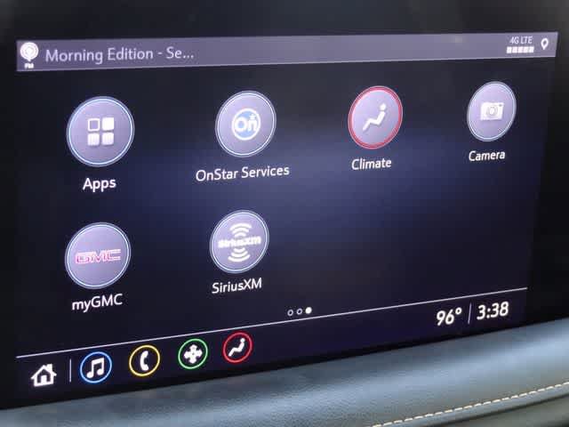 Used 2021 GMC Yukon AT4 w/ Technology Package AWD/4WD image 32