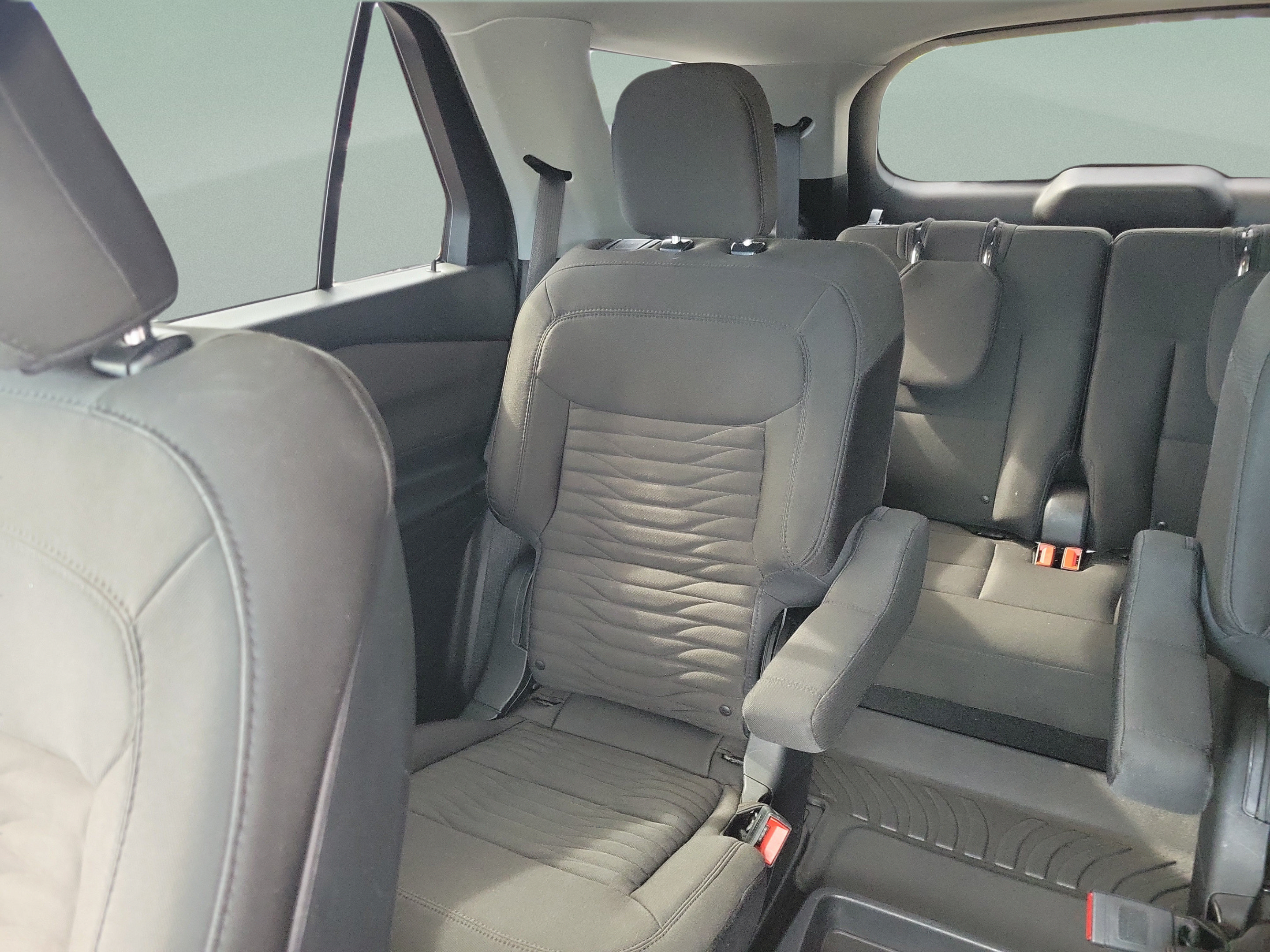 Certified 2020 Ford Explorer XLT RWD image 8