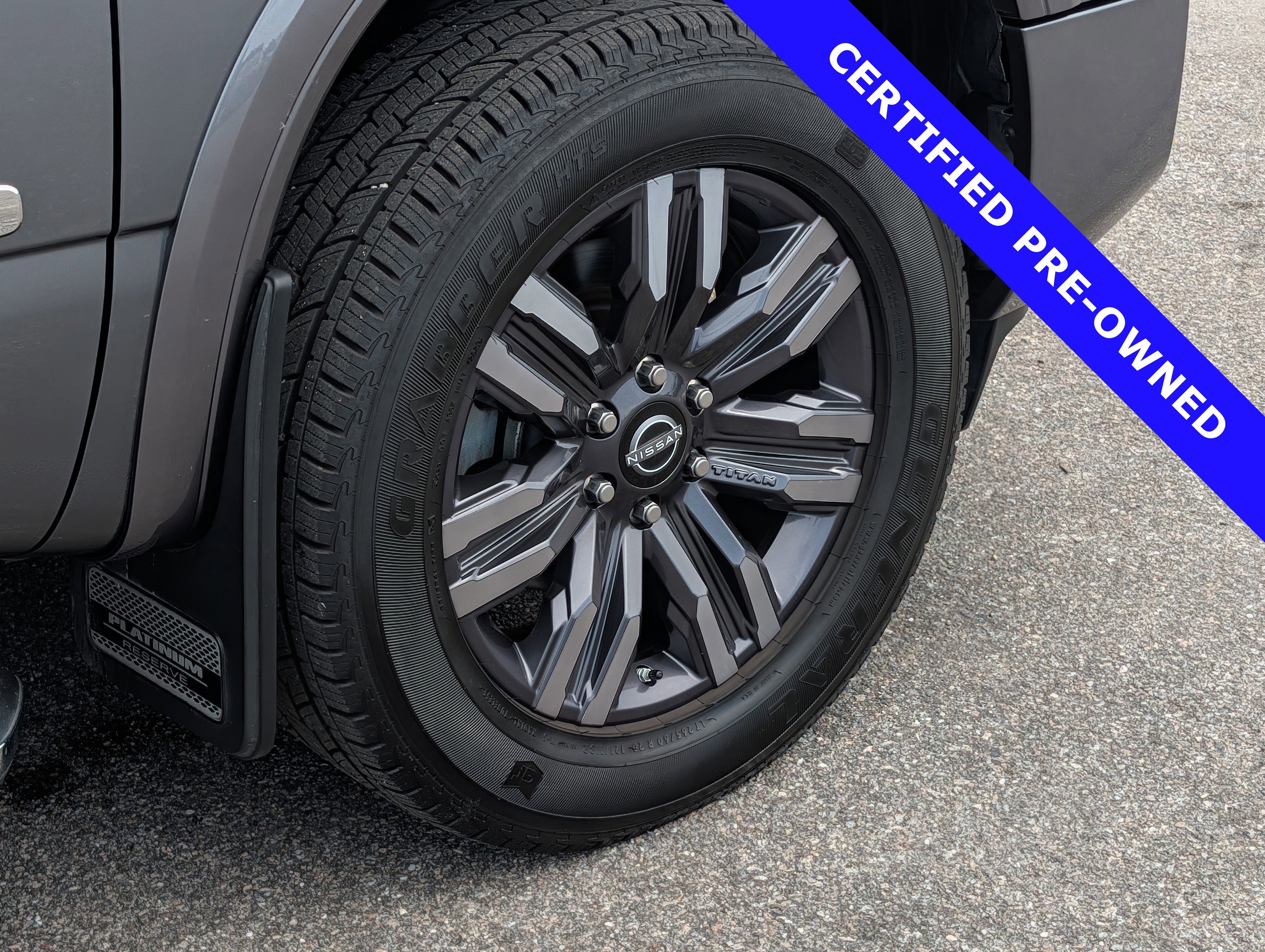 Used 2023 Nissan Titan Platinum Reserve w/ Moonroof Package image 12