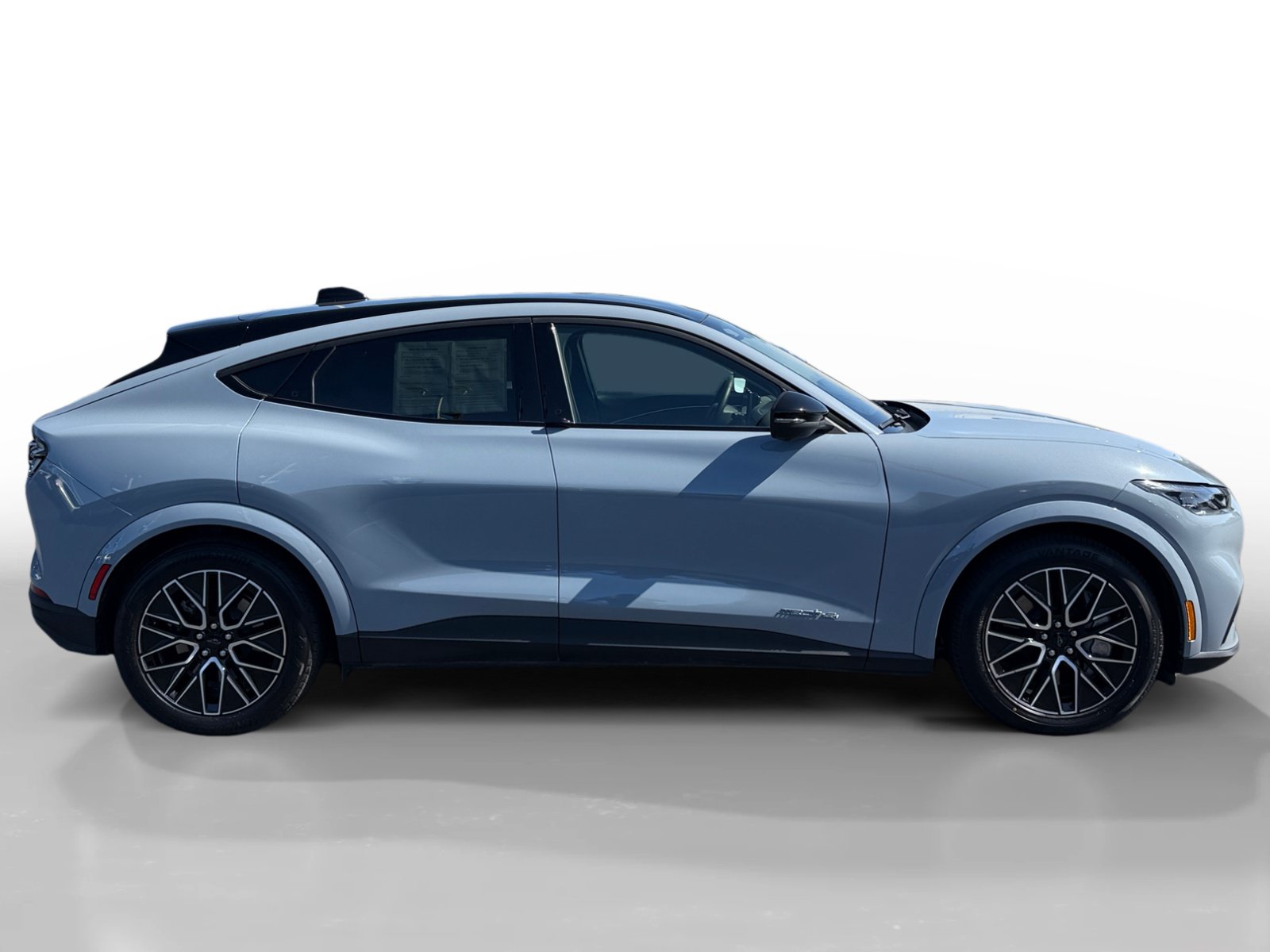 Certified 2025 Ford Mustang Mach-E Premium AWD/4WD image 6