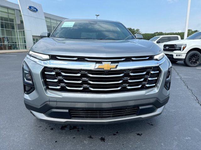 Used 2026 Chevrolet Equinox LT AWD/4WD image 28