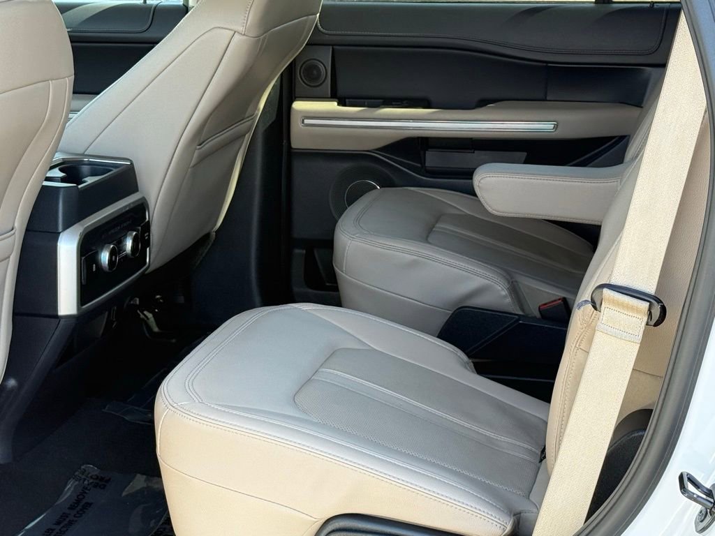 Certified 2024 Ford Expedition Limited RWD image 8