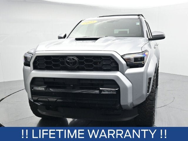 Used 2025 Toyota 4Runner TRD Sport AWD/4WD image 3