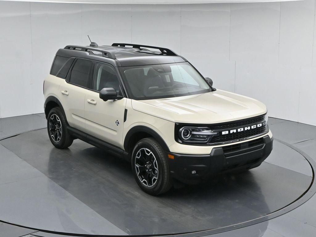 Certified 2025 Ford Bronco Sport Outer Banks w/ Outer Banks Tech Package+ AWD/4WD image 41