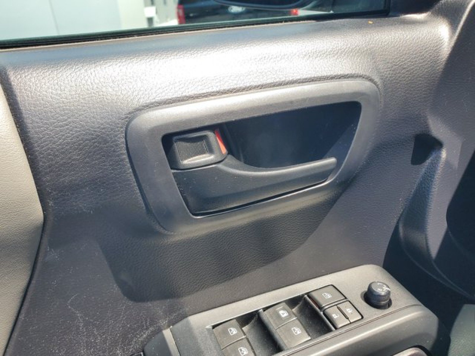 Used 2020 Toyota Tacoma SR w/ SR Convenience Package RWD image 12