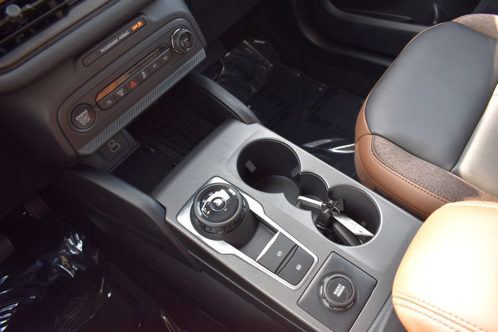 Certified 2025 Ford Bronco Sport Outer Banks w/ Outer Banks Tech Package+ AWD/4WD image 13